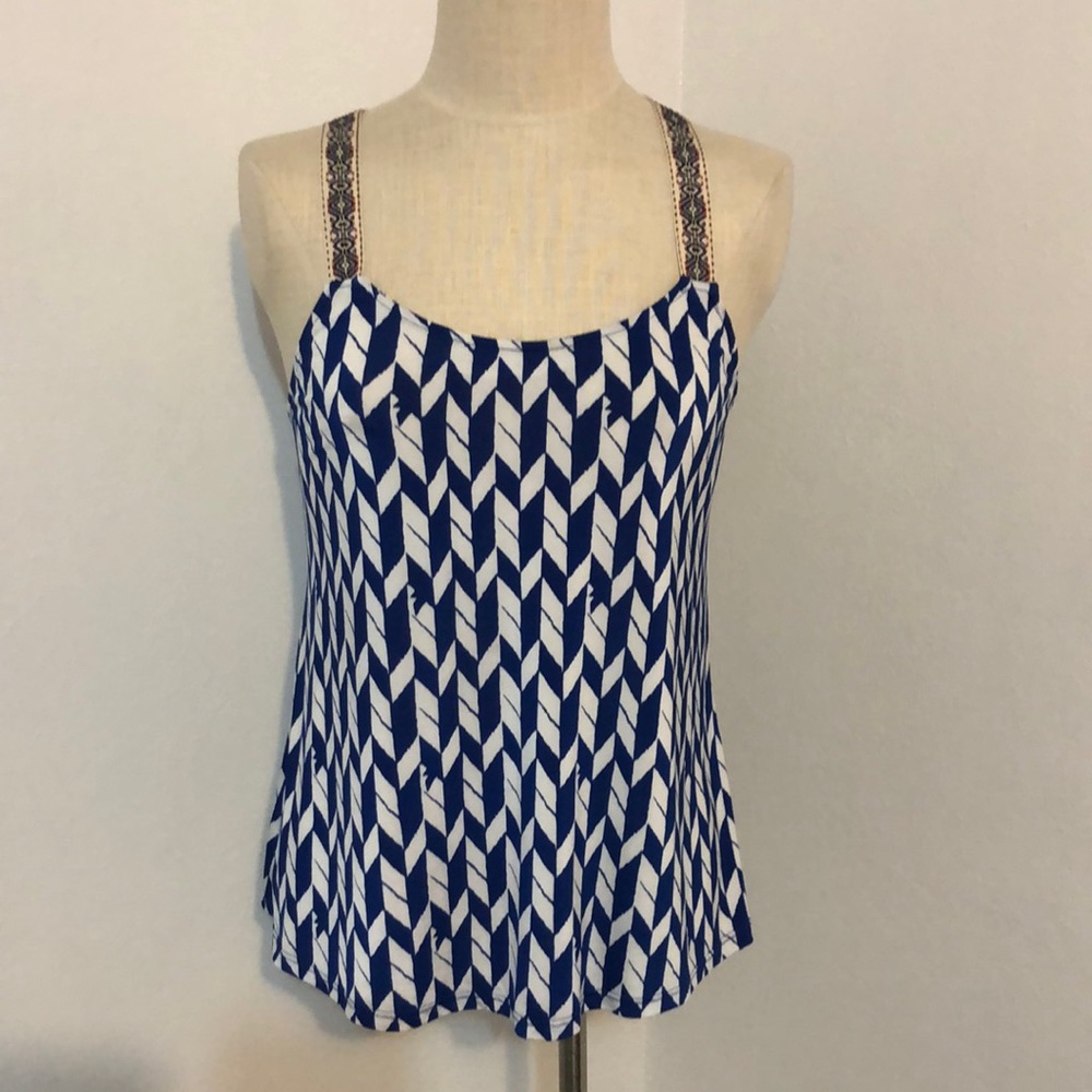 Paper moon for stitch fix blue and white tank top size med.